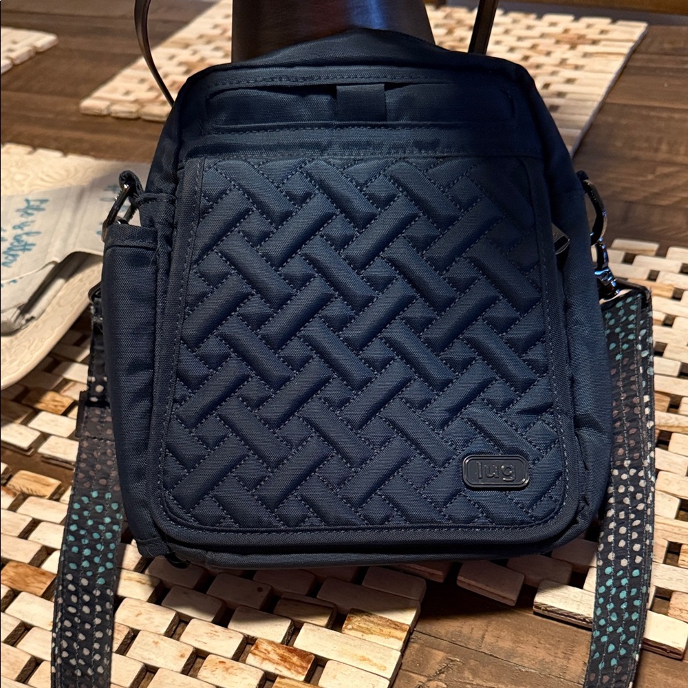 Lug Happer Bag Crossbody - Dark Blue